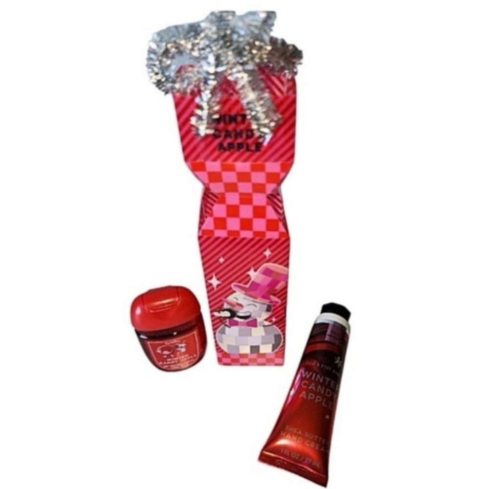 New! Bath & Body Works winter candy apple gift set